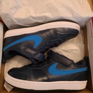 Nike Court Borough Low 2